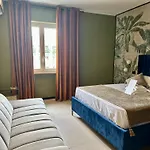 Mandarin Apulia 10 3*