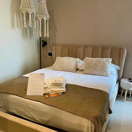 Pensionat Mandarin Apulia 10 3*